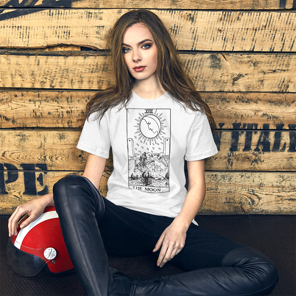 Tarot Card - The Moon - Short-Sleeve Unisex T-Shirt
